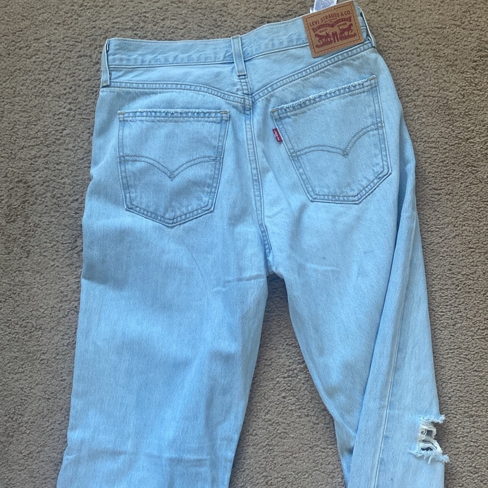 LEVIS Low Pro Distressed Jeans